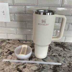 New without tag!! Stanley cup